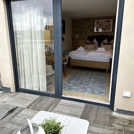 Zentrales In Mit Dachterrasse Und Tiefgarage 维尔茨堡