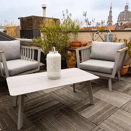Apartment Sunset Oasis - Terrasse, Freies Parken, Zentral, Naehe Bahnhof, Wlan *