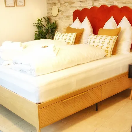 Apartamento Mit Dachterrasse - Tiefgarage&nähe Bahnhof *